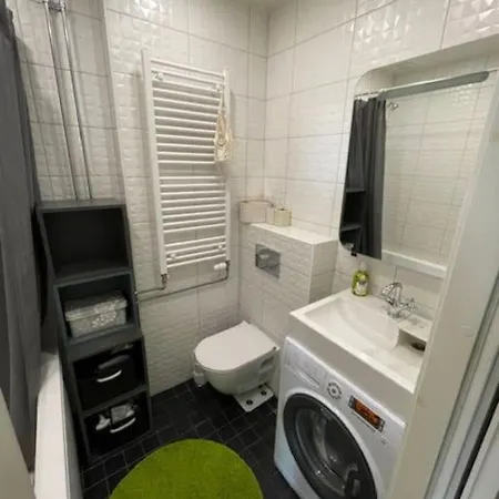 شقة Lovely Kalamaja Apartment, Up To Four *