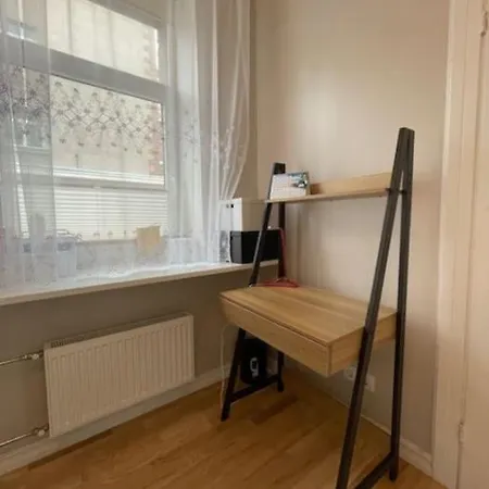 Lovely Kalamaja Apartment, Up To Four Ταλίν